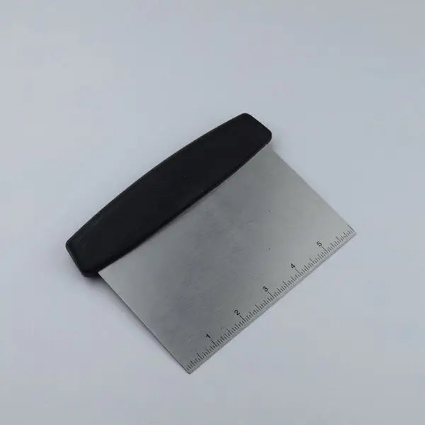 Plastic Dough Cutter Cake Scraper