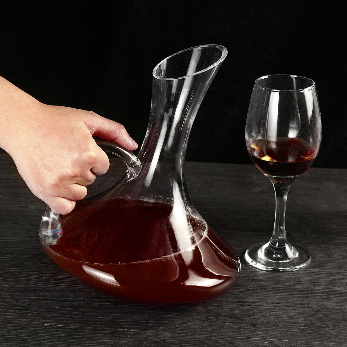 1700ml Crystal Glass Decanter And 4 Cups Elegant Pourer
