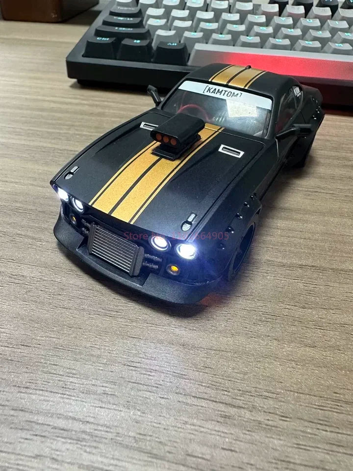 Kamtom Four-Wheel Drive 1:32 Model Car, High-Speed Charging Boy Toy Car Rc Remote Control Car Adult Drift Racing Car Gift
