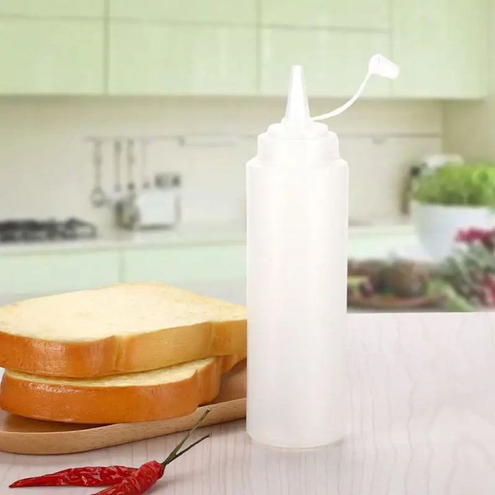 Clear Squeeze Sauce Bottles - Flavoring Tools