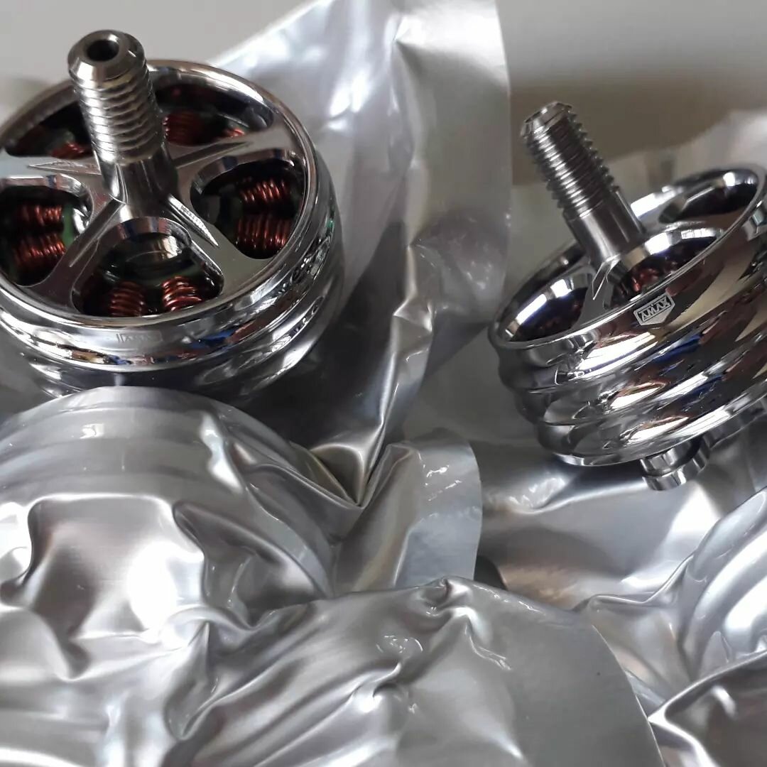 AMAXinno Performante A-Bell 2207 1750KV 1950KV 4-6S / 2550KV 3-4S Brushless Motor 5mm Shaft for RC Drone FPV Racing